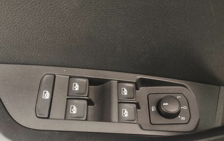 Skoda Karoq I, 2020 год, 2 099 000 рублей, 33 фотография