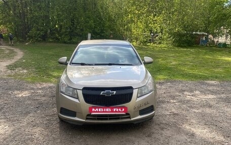 Chevrolet Cruze II, 2011 год, 780 000 рублей, 5 фотография