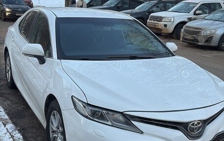 Toyota Camry, 2020 год, 1 800 000 рублей, 15 фотография