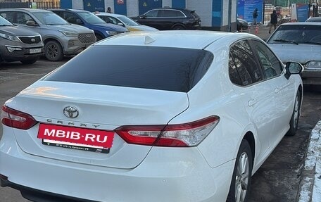 Toyota Camry, 2020 год, 1 800 000 рублей, 10 фотография