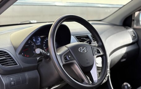 Hyundai Solaris II рестайлинг, 2015 год, 819 000 рублей, 10 фотография