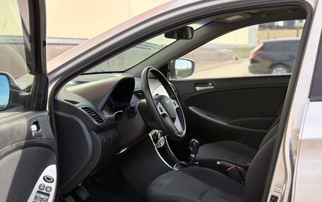 Hyundai Solaris II рестайлинг, 2015 год, 819 000 рублей, 9 фотография