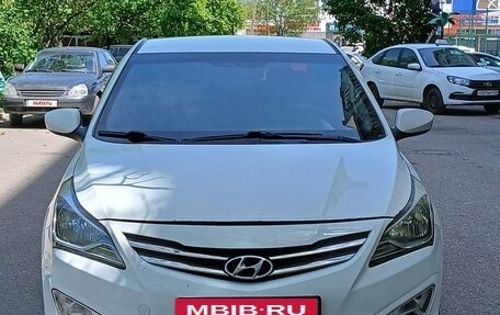 Hyundai Solaris II рестайлинг, 2014 год, 730 000 рублей, 2 фотография