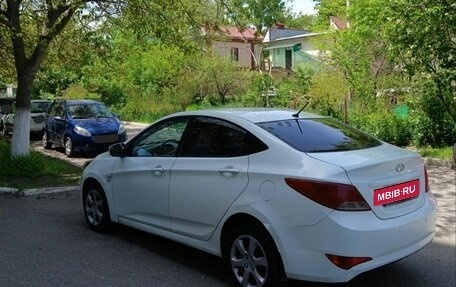 Hyundai Solaris II рестайлинг, 2014 год, 730 000 рублей, 7 фотография