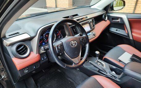 Toyota RAV4, 2015 год, 2 500 000 рублей, 6 фотография