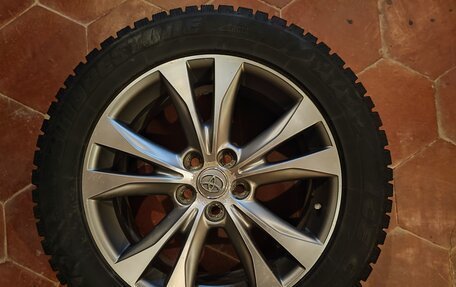 Toyota RAV4, 2015 год, 2 500 000 рублей, 8 фотография