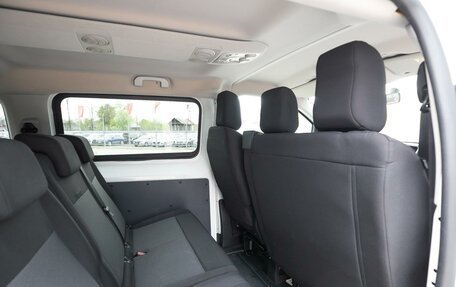 Opel Vivaro, 2021 год, 2 700 000 рублей, 12 фотография