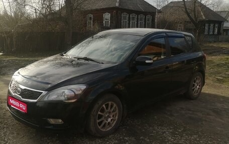 KIA cee'd I рестайлинг, 2010 год, 630 000 рублей, 1 фотография
