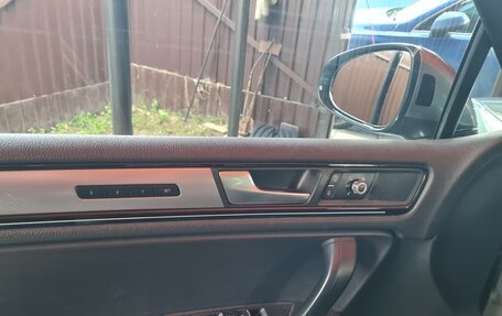 Volkswagen Touareg III, 2014 год, 2 400 000 рублей, 8 фотография