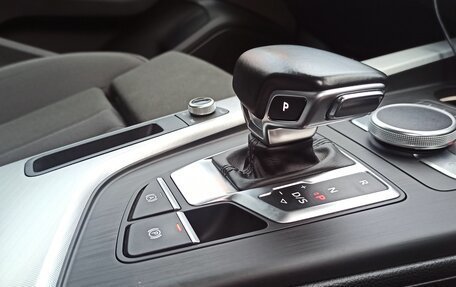 Audi A4, 2017 год, 1 950 000 рублей, 12 фотография