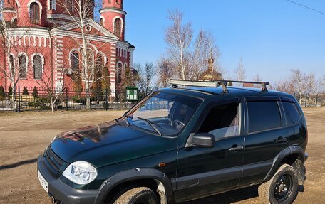 Chevrolet Niva I рестайлинг, 2004 год, 440 000 рублей, 3 фотография