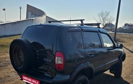 Chevrolet Niva I рестайлинг, 2004 год, 440 000 рублей, 5 фотография