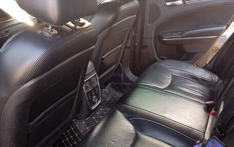 Chrysler 300C II, 2012 год, 1 350 000 рублей, 5 фотография