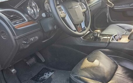 Chrysler 300C II, 2012 год, 1 350 000 рублей, 2 фотография