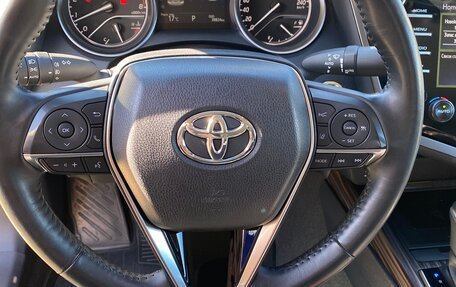 Toyota Camry, 2019 год, 3 660 000 рублей, 8 фотография