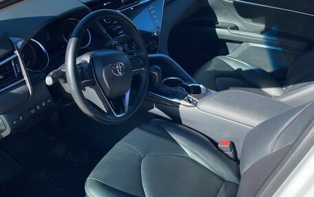 Toyota Camry, 2019 год, 3 660 000 рублей, 7 фотография