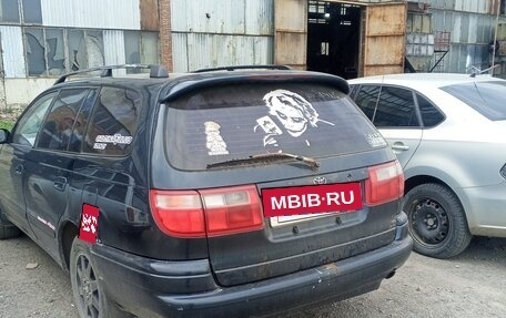 Toyota Caldina, 1993 год, 390 000 рублей, 5 фотография
