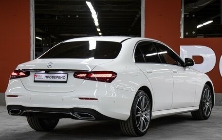 Mercedes-Benz E-Класс, 2022 год, 5 700 000 рублей, 5 фотография