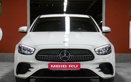 Mercedes-Benz E-Класс, 2022 год, 5 700 000 рублей, 2 фотография