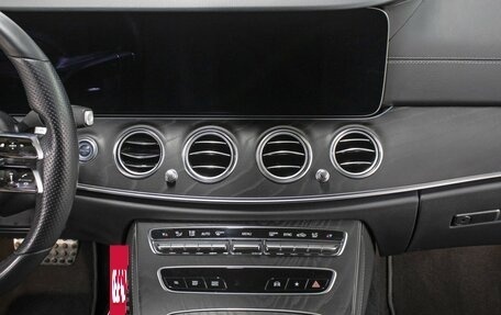 Mercedes-Benz E-Класс, 2022 год, 5 700 000 рублей, 15 фотография