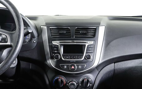 Hyundai Solaris II рестайлинг, 2014 год, 943 000 рублей, 14 фотография