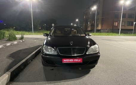 Mercedes-Benz S-Класс, 2003 год, 600 000 рублей, 1 фотография