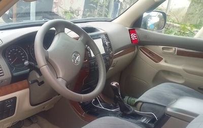 Toyota Land Cruiser Prado 120 рестайлинг, 2007 год, 2 500 000 рублей, 1 фотография