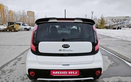 KIA Soul II рестайлинг, 2018 год, 2 100 000 рублей, 5 фотография
