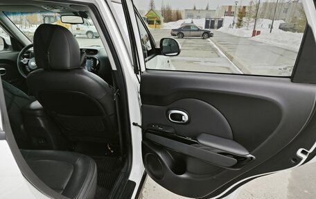 KIA Soul II рестайлинг, 2018 год, 2 100 000 рублей, 17 фотография