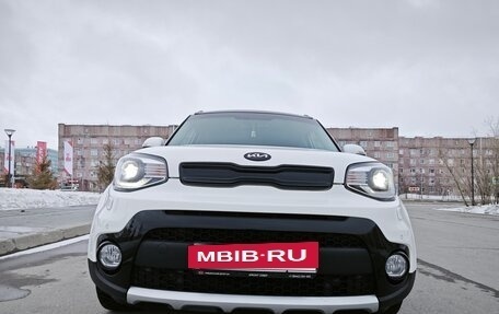 KIA Soul II рестайлинг, 2018 год, 2 100 000 рублей, 25 фотография