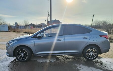 Hyundai Solaris II рестайлинг, 2018 год, 1 395 000 рублей, 3 фотография