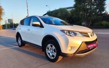 Toyota RAV4, 2013 год, 1 750 000 рублей, 4 фотография
