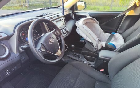Toyota RAV4, 2013 год, 1 750 000 рублей, 9 фотография