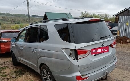 SsangYong Stavic, 2014 год, 1 390 000 рублей, 6 фотография