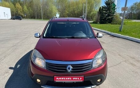 Renault Sandero I, 2013 год, 799 000 рублей, 3 фотография
