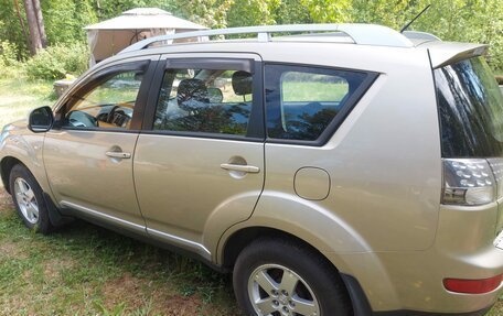 Mitsubishi Outlander III рестайлинг 3, 2007 год, 850 000 рублей, 3 фотография