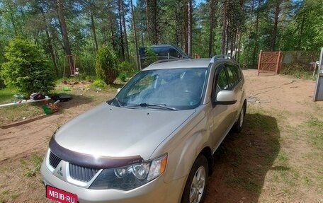 Mitsubishi Outlander III рестайлинг 3, 2007 год, 850 000 рублей, 4 фотография