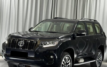 Toyota Land Cruiser Prado 150 рестайлинг 2, 2022 год, 7 990 000 рублей, 1 фотография