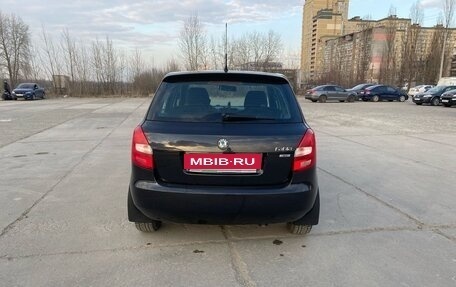 Skoda Fabia II, 2011 год, 570 000 рублей, 2 фотография