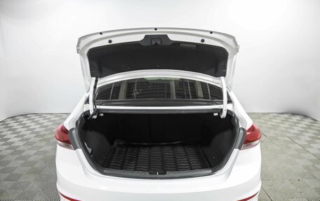 Hyundai Elantra VI рестайлинг, 2015 год, 1 050 000 рублей, 14 фотография