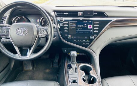 Toyota Camry, 2019 год, 2 970 000 рублей, 8 фотография