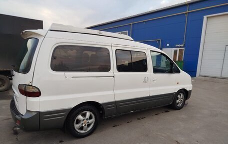 Hyundai Starex I рестайлинг, 2006 год, 615 000 рублей, 3 фотография