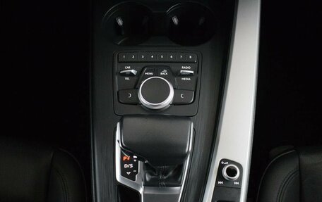 Audi A4, 2018 год, 1 890 000 рублей, 8 фотография