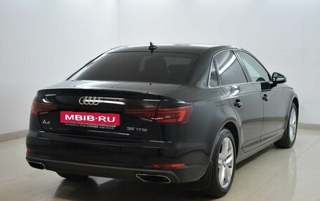 Audi A4, 2018 год, 1 890 000 рублей, 4 фотография