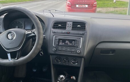 Volkswagen Polo VI (EU Market), 2018 год, 1 200 000 рублей, 16 фотография