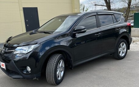 Toyota RAV4, 2013 год, 1 650 000 рублей, 2 фотография