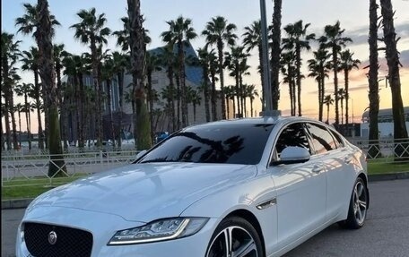 Jaguar XF II, 2016 год, 2 190 000 рублей, 6 фотография