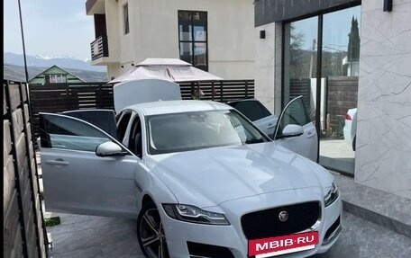 Jaguar XF II, 2016 год, 2 190 000 рублей, 12 фотография