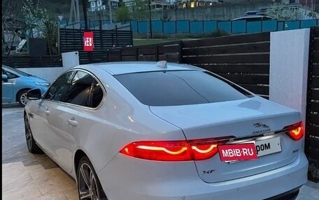 Jaguar XF II, 2016 год, 2 190 000 рублей, 13 фотография