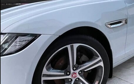 Jaguar XF II, 2016 год, 2 190 000 рублей, 38 фотография